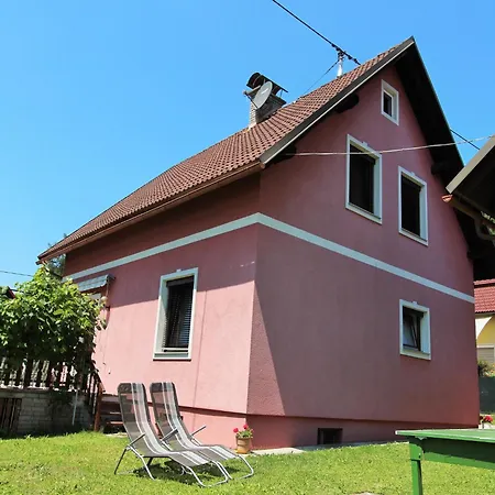 Modern With Garden Near The Petzen Area In Carinthia