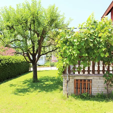 公寓 Modern With Garden Near The Petzen Area In Carinthia 伊伯恩道夫