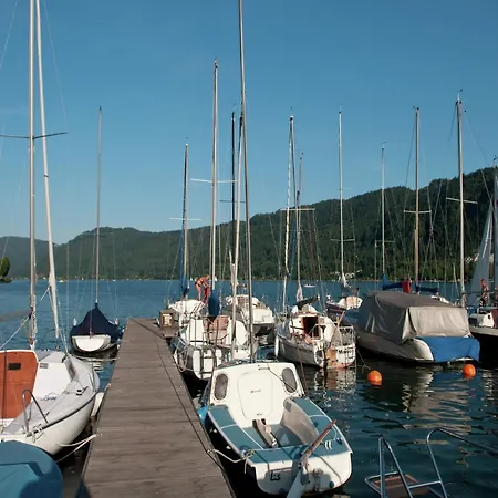 Modern With Garden Near The Petzen Area In Carinthia Apartmán