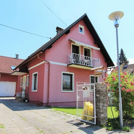 Apartmán Modern With Garden Near The Petzen Area In Carinthia *